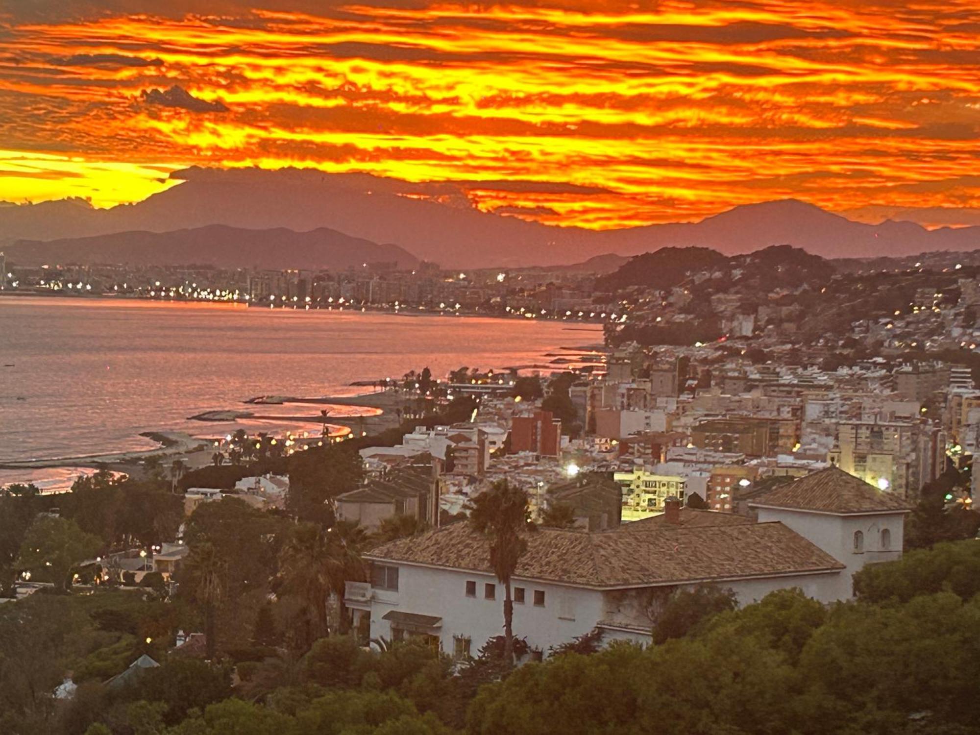 Marvellous Malaga Mediterranean And Mountain Views Buitenkant foto